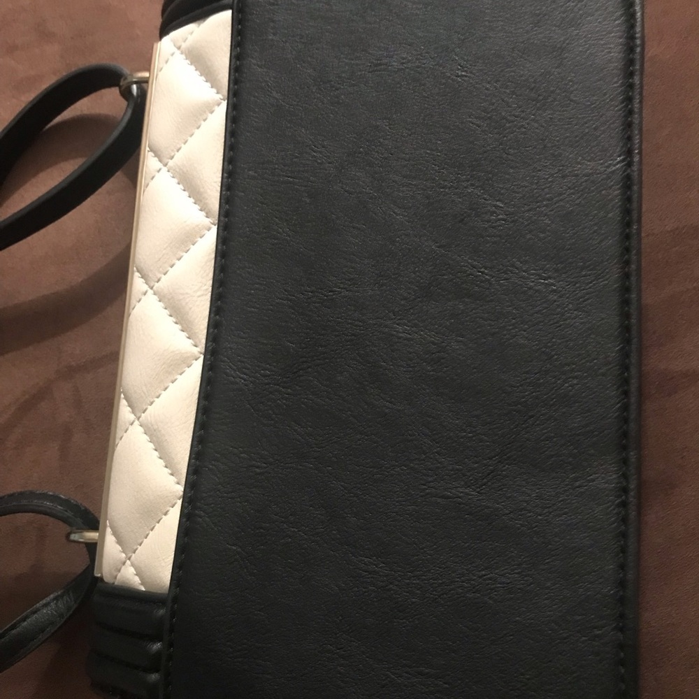 Hand bag - Picture 2 of 8